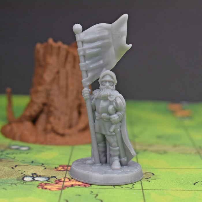 Dnd Miniatures Standard Bearer for tabletop wargaming terrain games -Miniature-Brite Minis- GriffonCo Shoppe