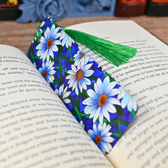 White Daisy Bookmark